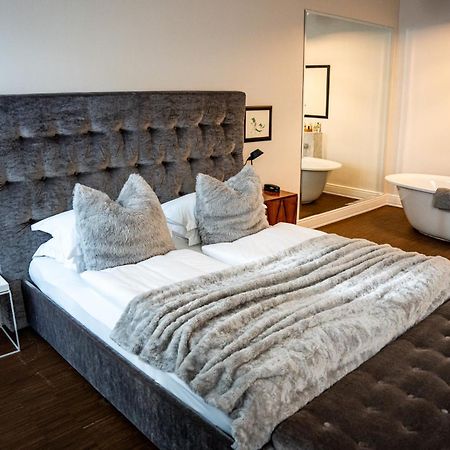 Hotel Tiszavirag Segedyn Zewnętrze zdjęcie