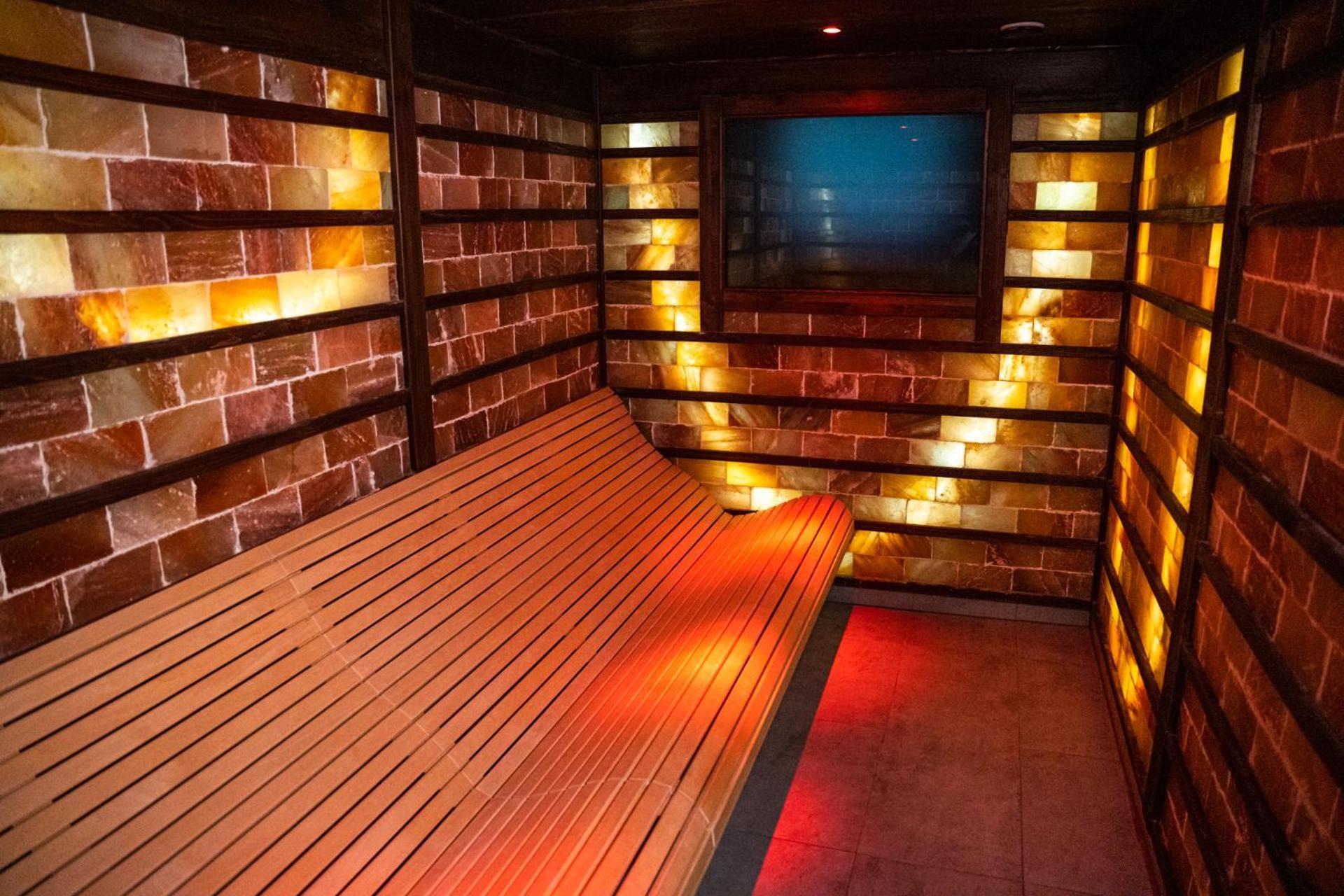 Hotel Tiszavirag Segedyn Zewnętrze zdjęcie